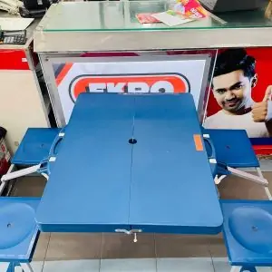   TRAVELING TABLE