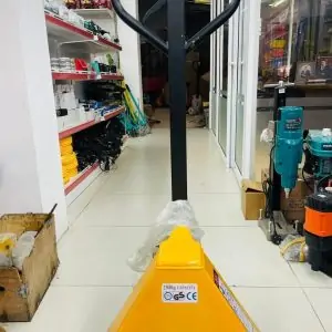 PALLET TRUCK